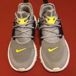 Nike React Presto BQ4002-004 Gray/White/Volt Sneakers Sz 5.5 Youth/Womens Sz 7